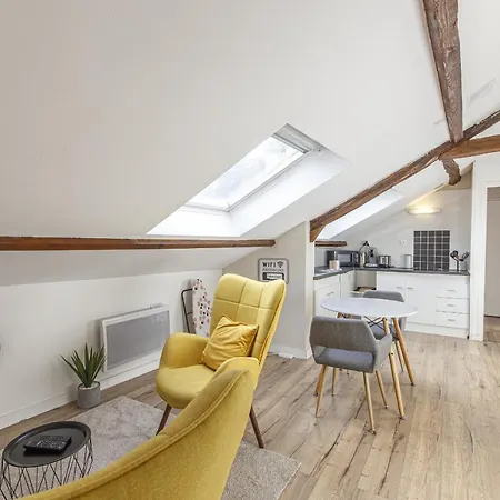 T2 Rue Saint-jacques Apartment *